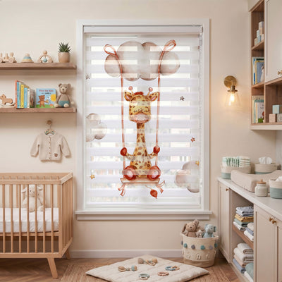 Bulut Salıncağında Yavru Zürafa Bebek Odası Zebra Stor Perde