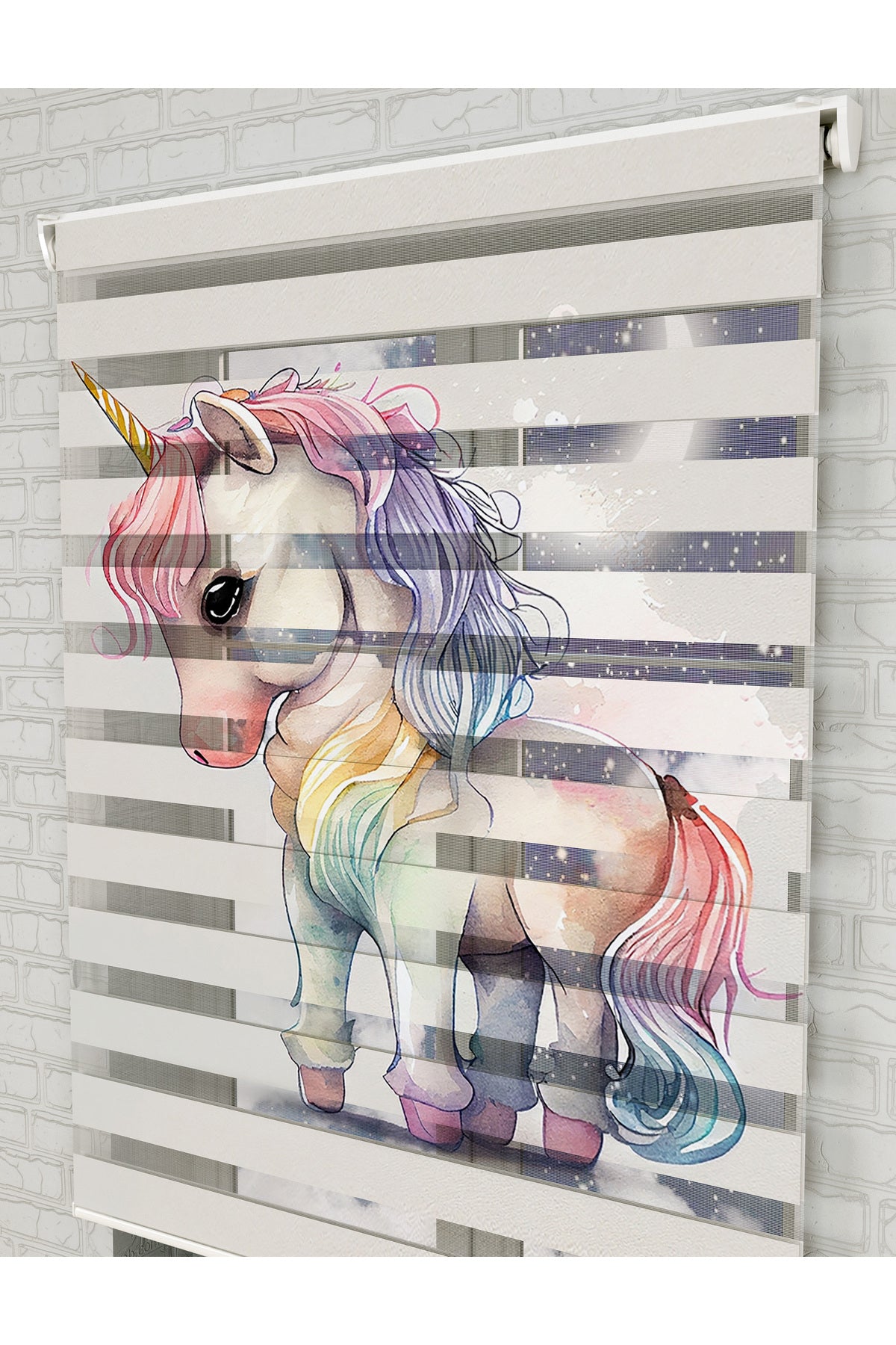 bebek odası zebra perde