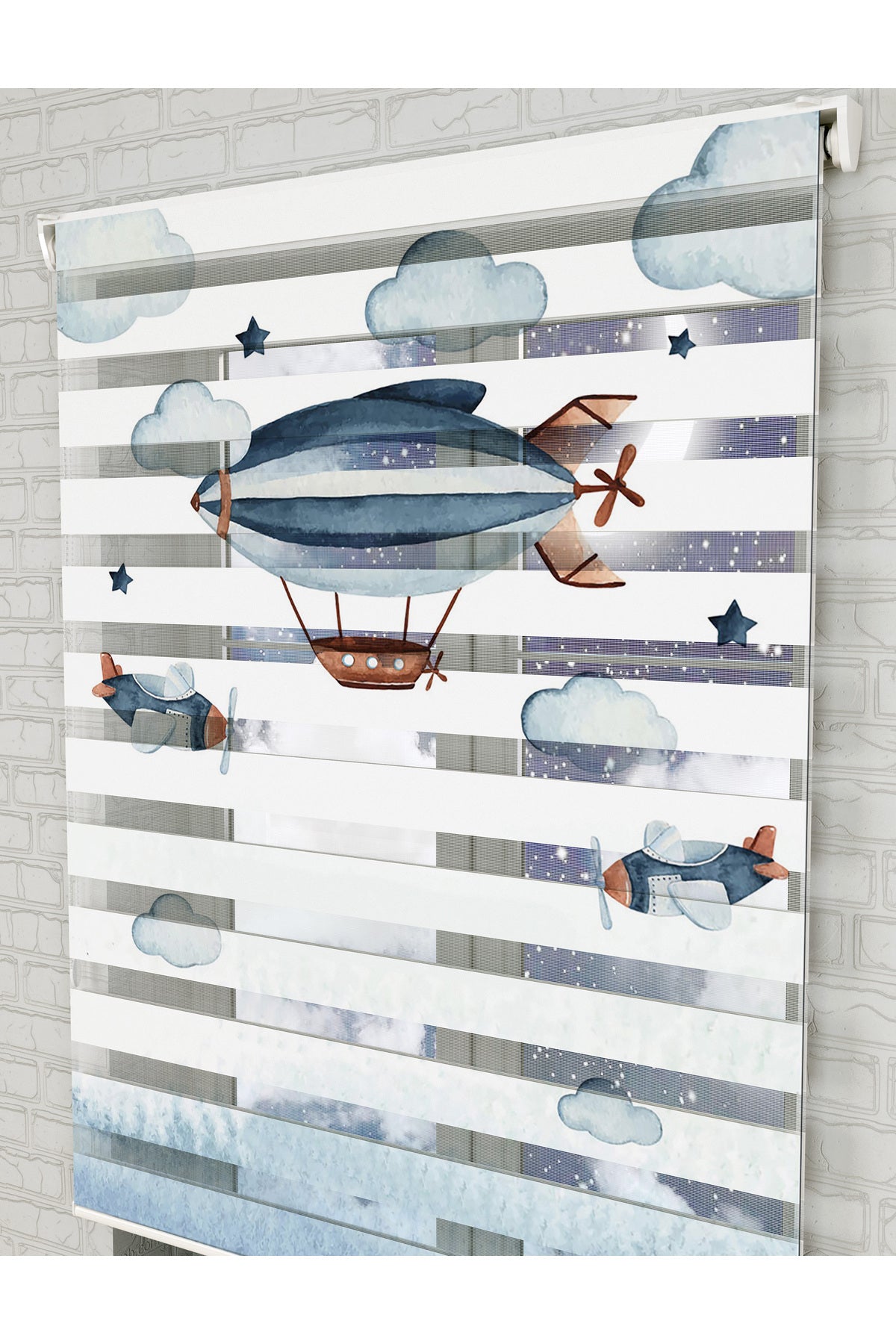 bebek odası zebra perde