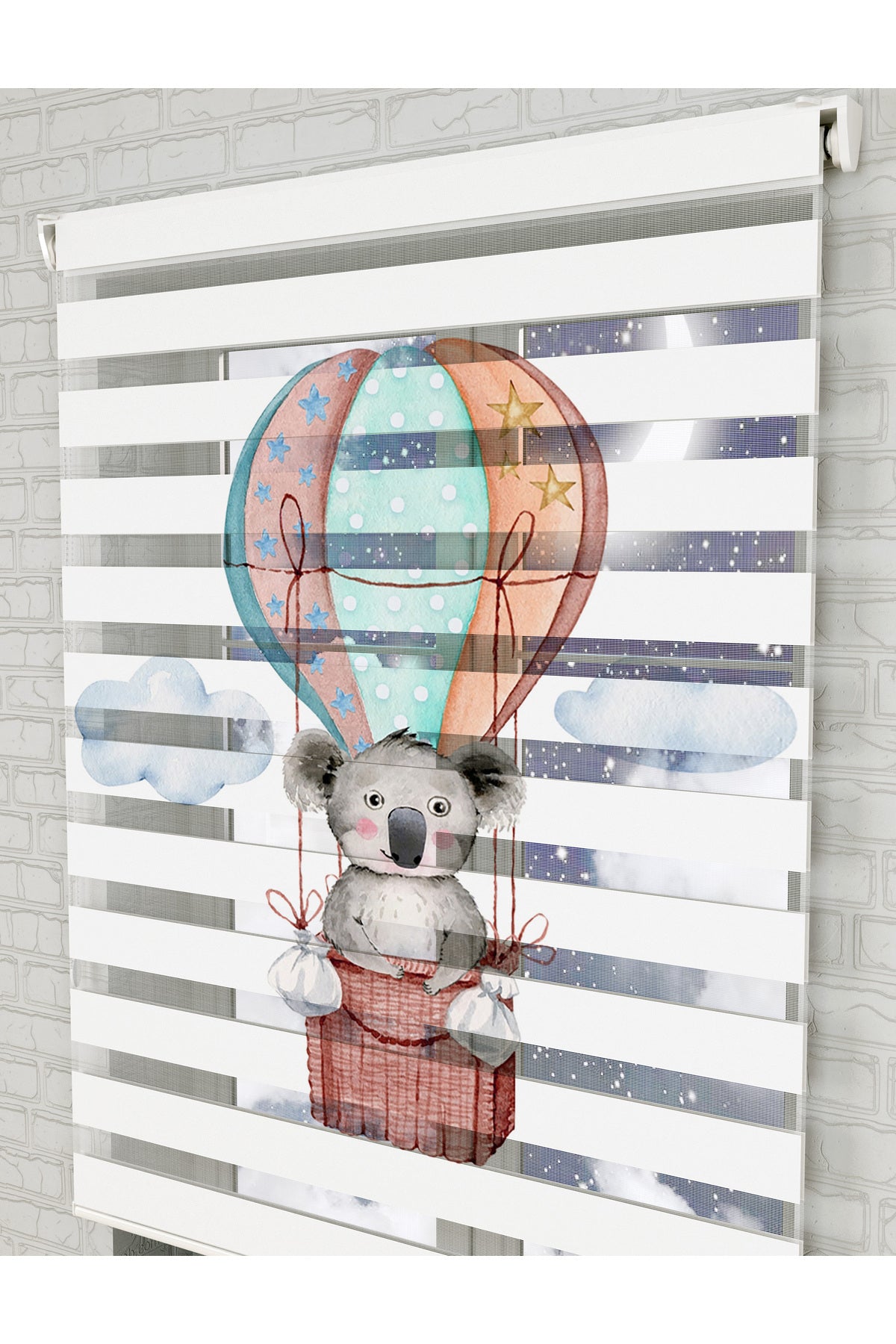 bebek odası zebra perde