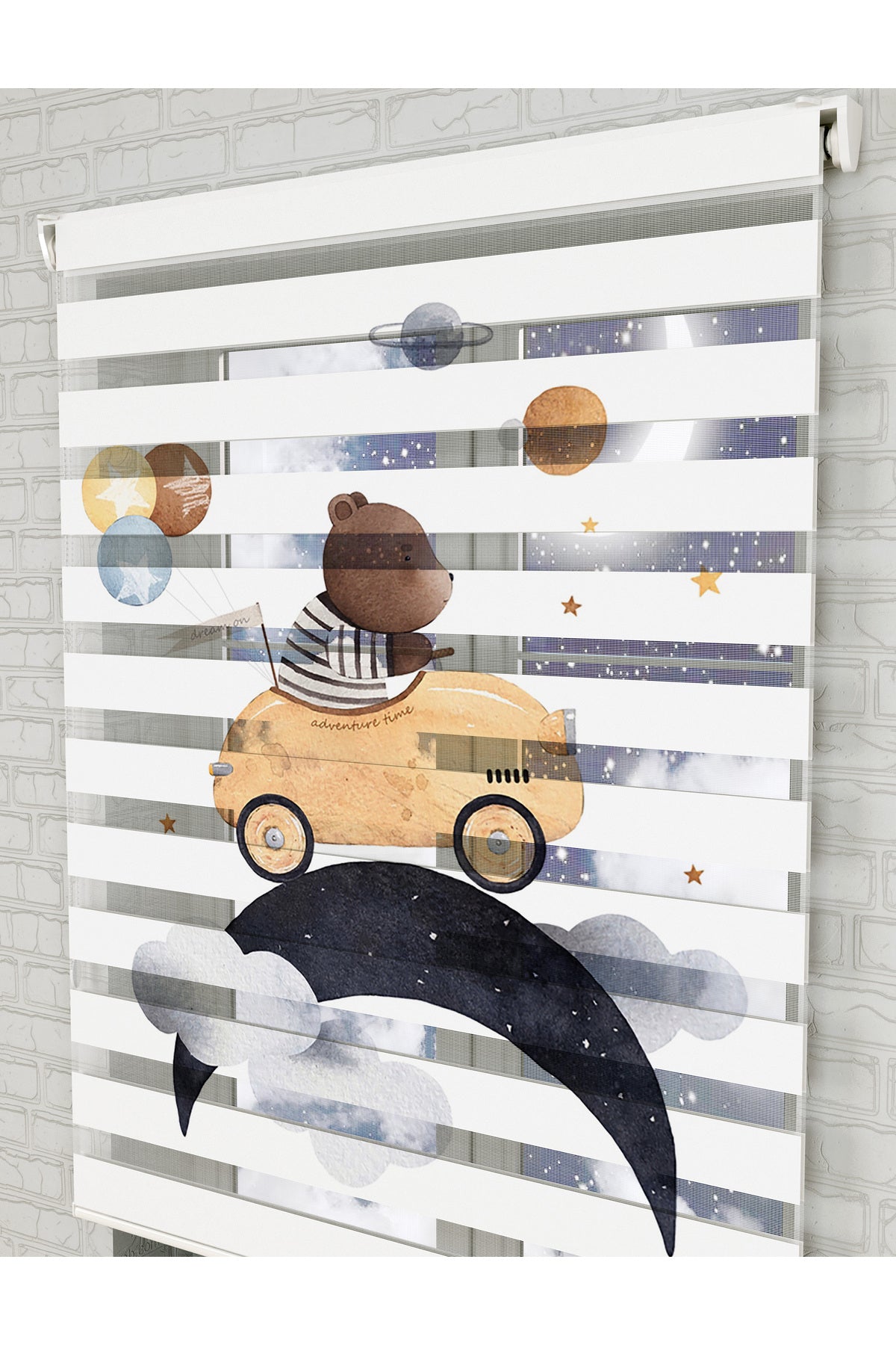 bebek odası zebra perde