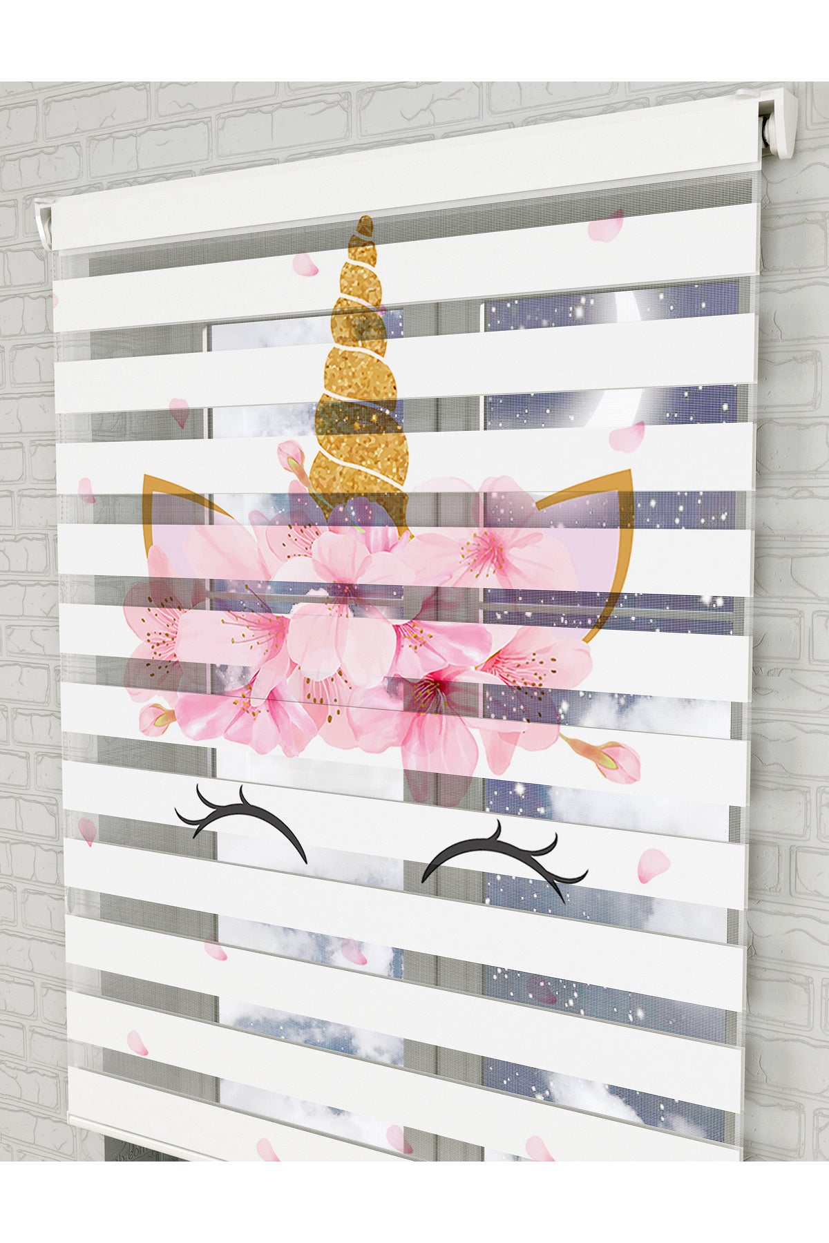 bebek odası zebra perde