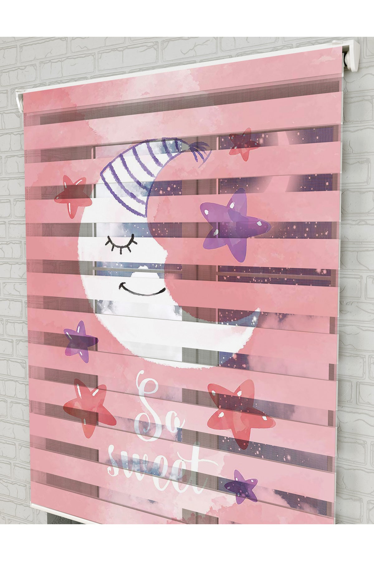 bebek odası zebra perde