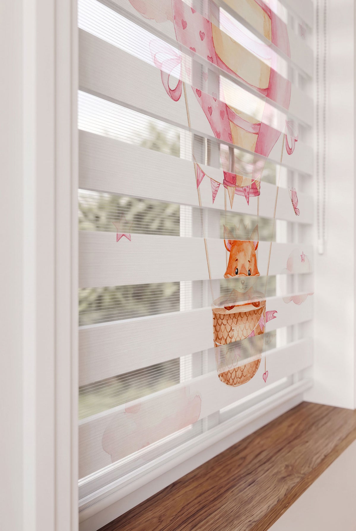 Pembe Uçan Balonda Taçlı Tilki Bebek Odası Zebra Stor Perde – ürün görseli 4