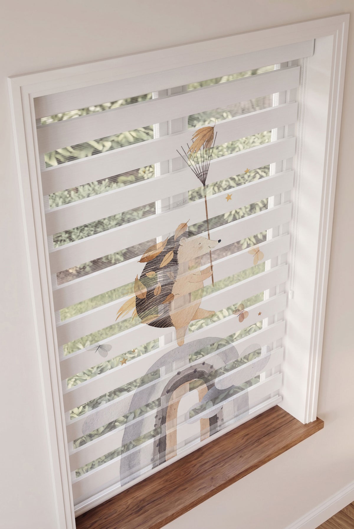 Bej Gökkuşağında Yürüyen Kirpi Bebek Odası Zebra Stor Perde – ürün görseli 2