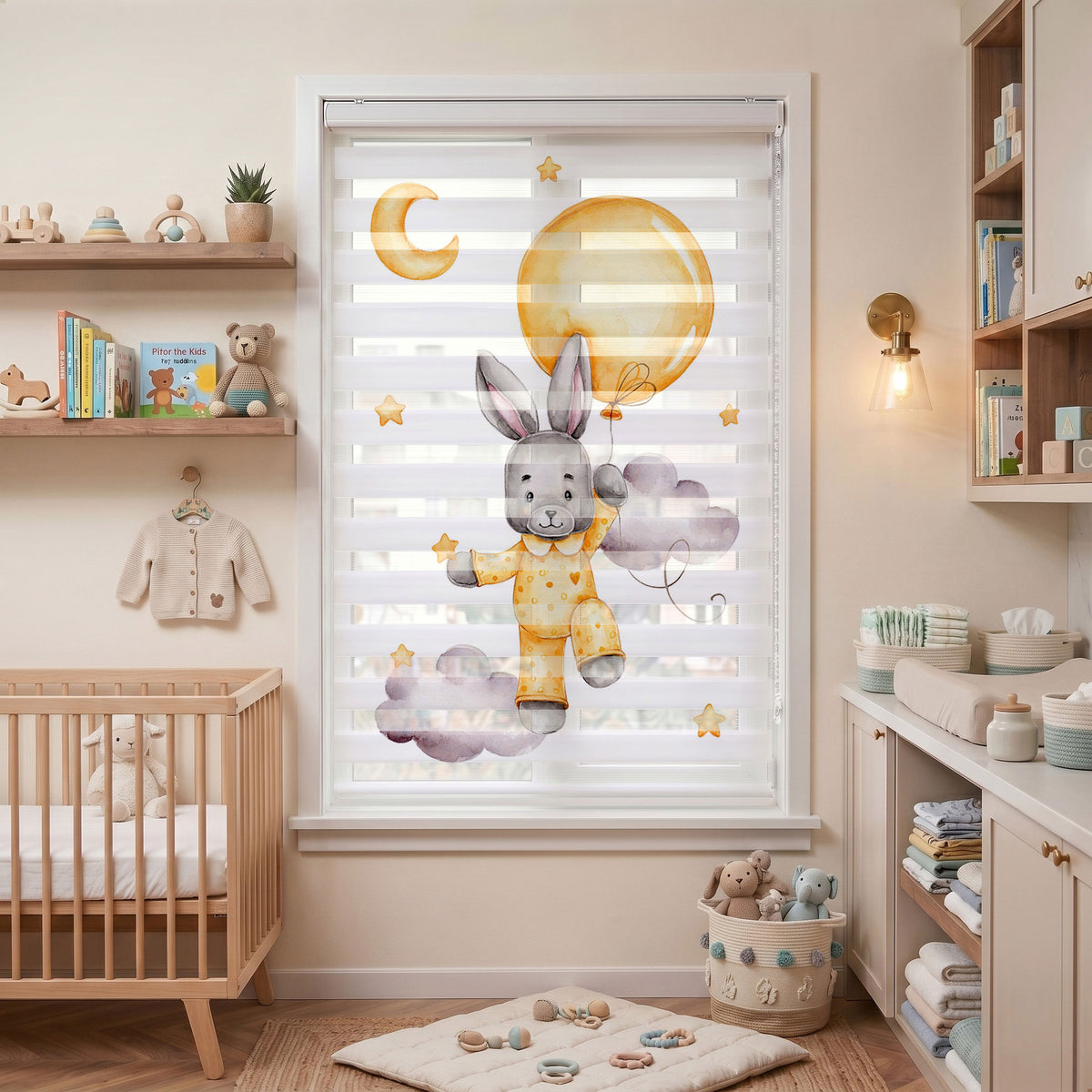 Sarı Balonlu Pijamalı Tavşan Bebek Odası Zebra Stor Perde