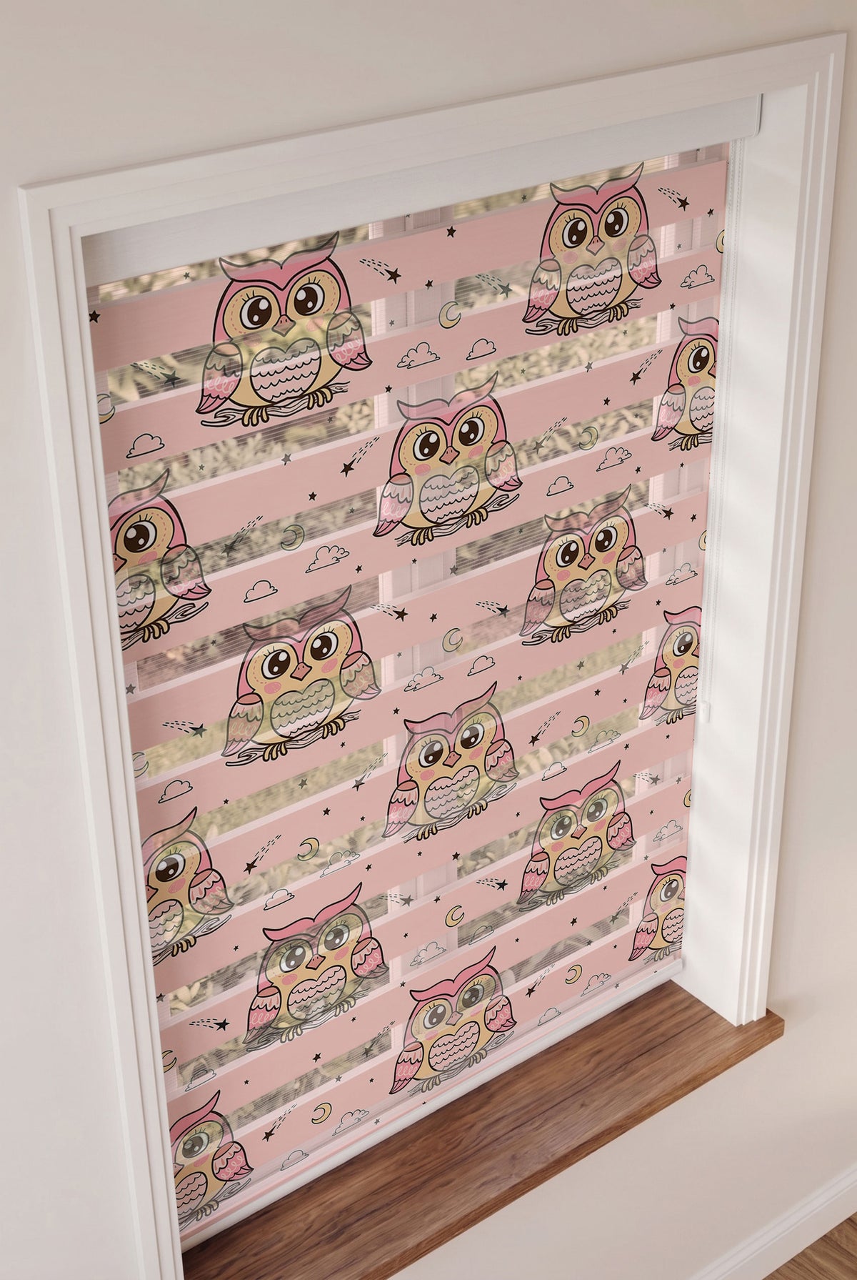 Pembe Baykuş ve Kayan Yıldızlar Bebek Odası Zebra Stor Perde – ürün görseli 3