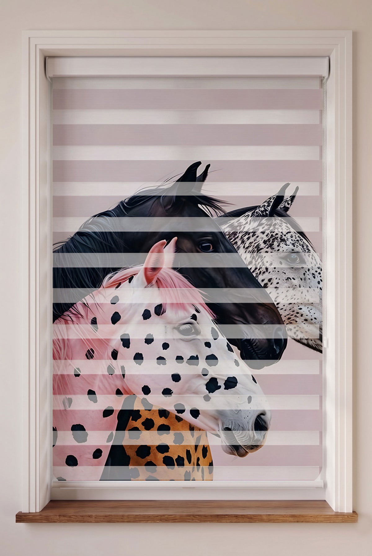 Siyah Pembe Benekli Atlar Gerçekçi Portre Zebra Stor Perde – ürün görseli 6