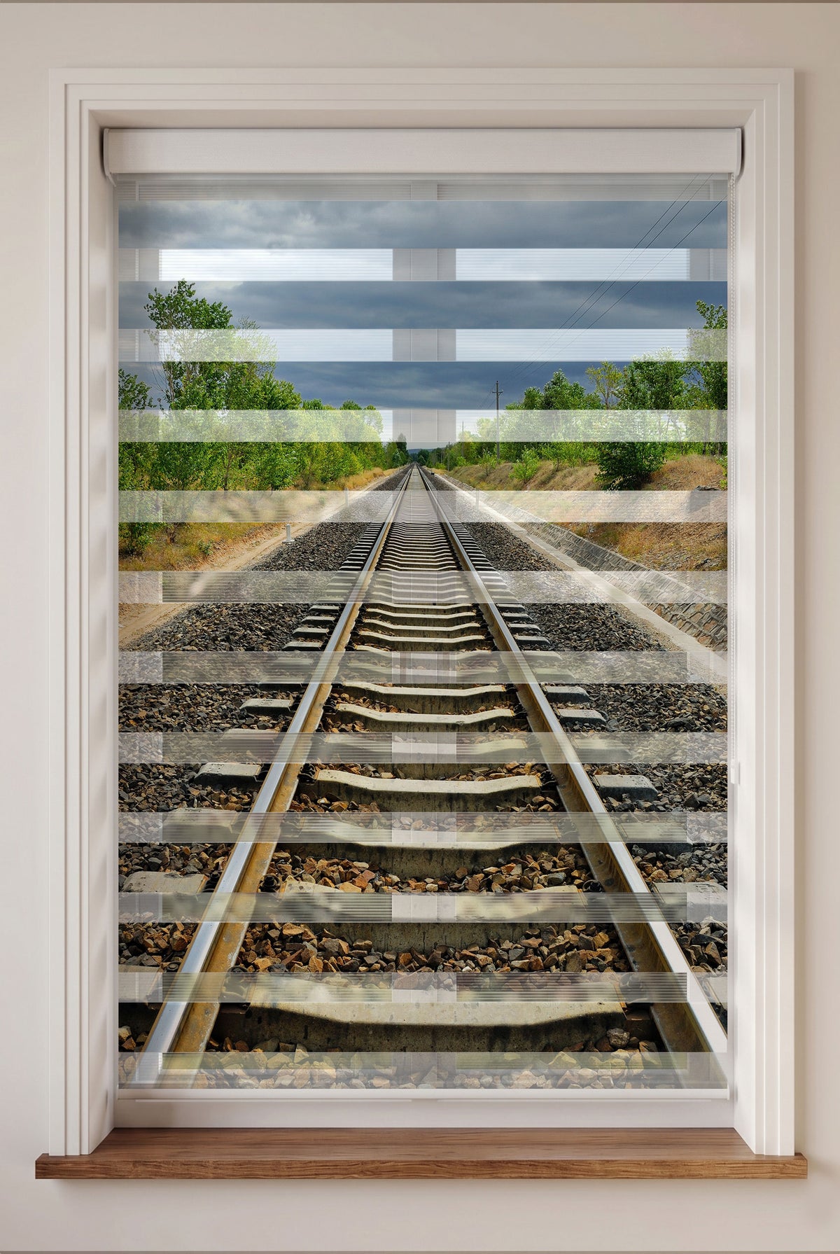 Ufka Uzanan Tren Rayları Manzaralı Salon Zebra Stor Perde – ürün görseli 3