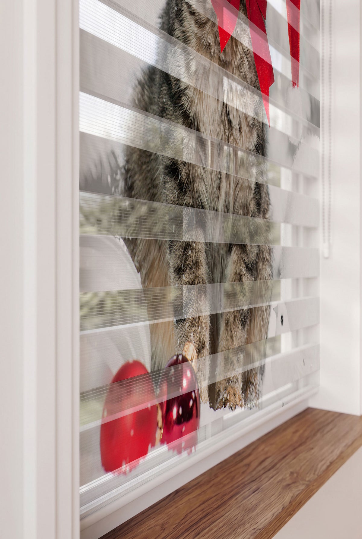 Noel Şapkalı Fiyonklu Kedi Çocuk Odası Zebra Stor Perde – ürün görseli 4
