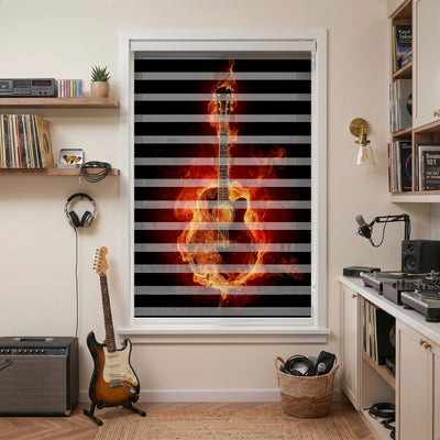 Siyah Alevler İçinde Yanan Gitar Genç Odası Zebra Stor Perde