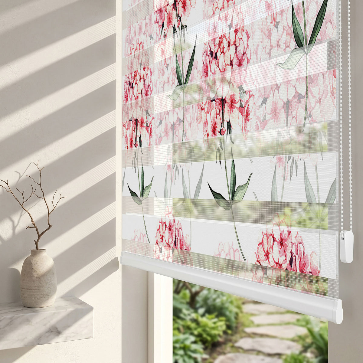 Pembe Sulu Boya Çiçek Salkımları Zebra Stor Perde – ürün görseli 2