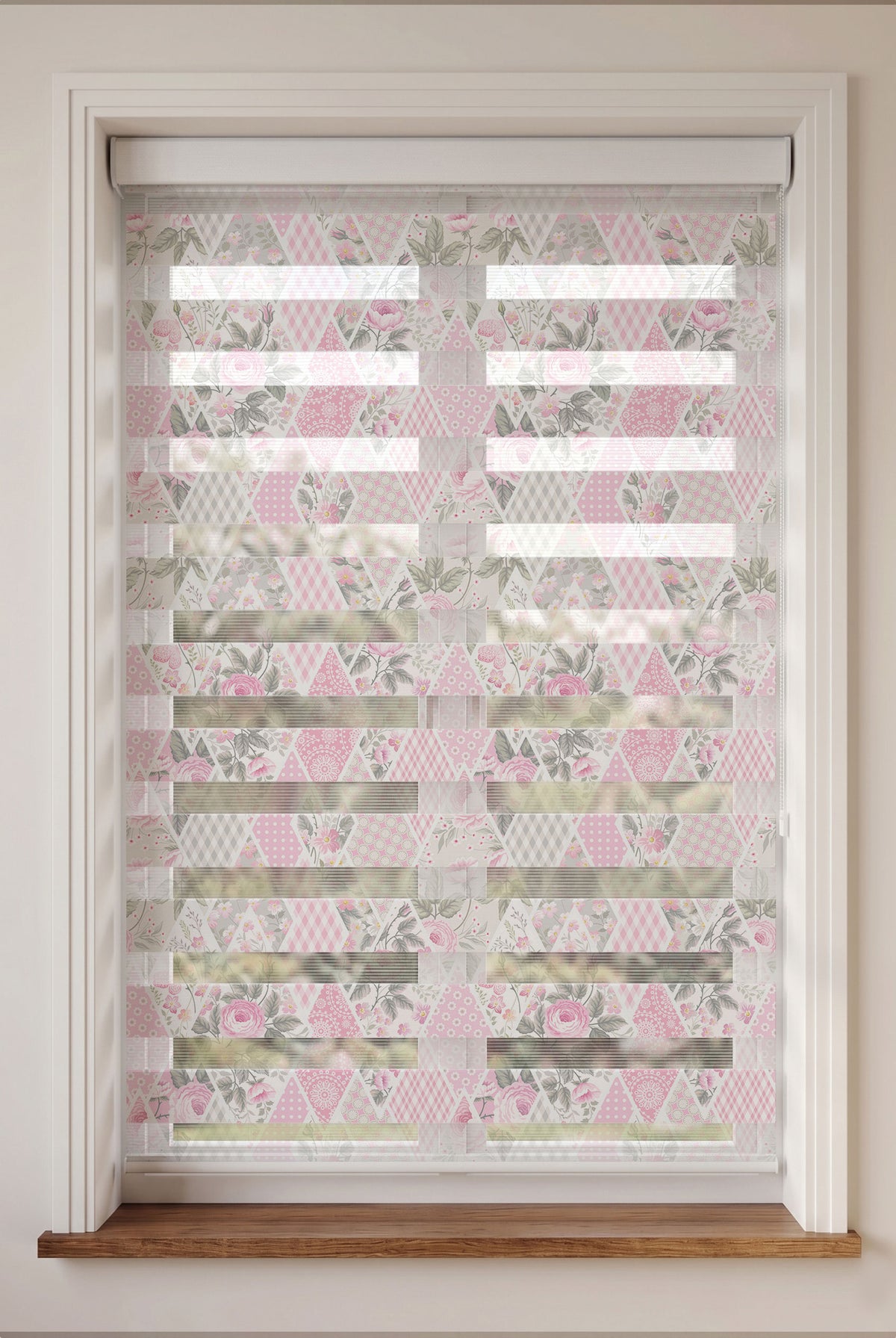 Pembe Güllü Patchwork Dörtgenler Zebra Stor Perde – ürün görseli 6