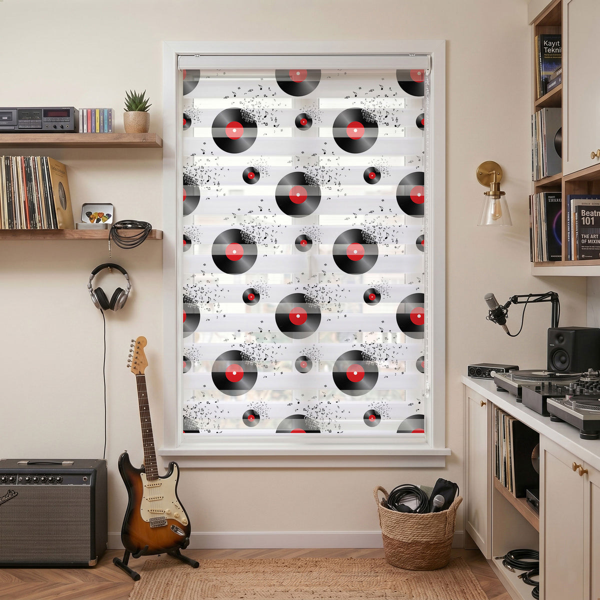 Plaklar ve Uçuşan Müzik Notaları Genç Odası Zebra Stor Perde – ürün görseli 7