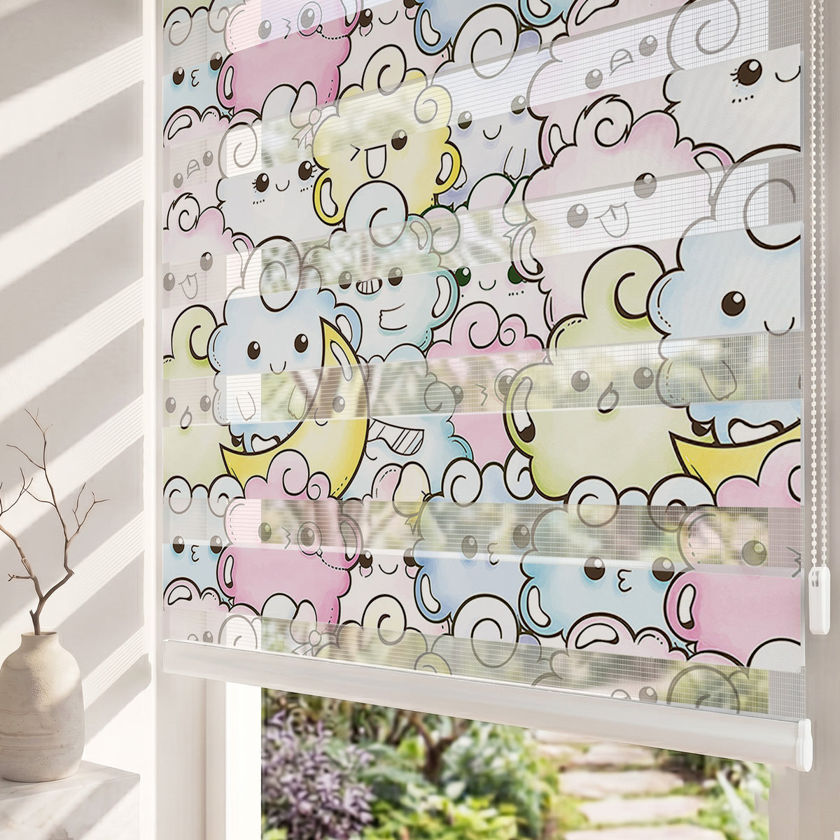 Pastel Bulut Yaratıkları ve Ay Çocuk Odası Zebra Stor Perde