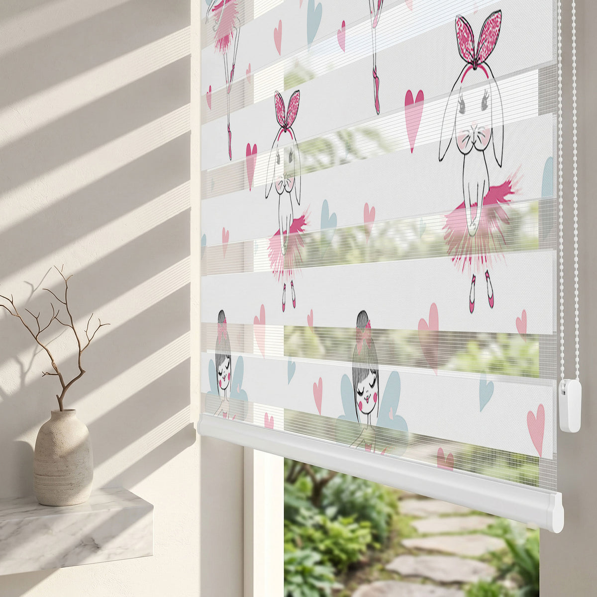 Balerin Kız ve Tütülü Tavşan Çocuk Odası Zebra Stor Perde – ürün görseli 2