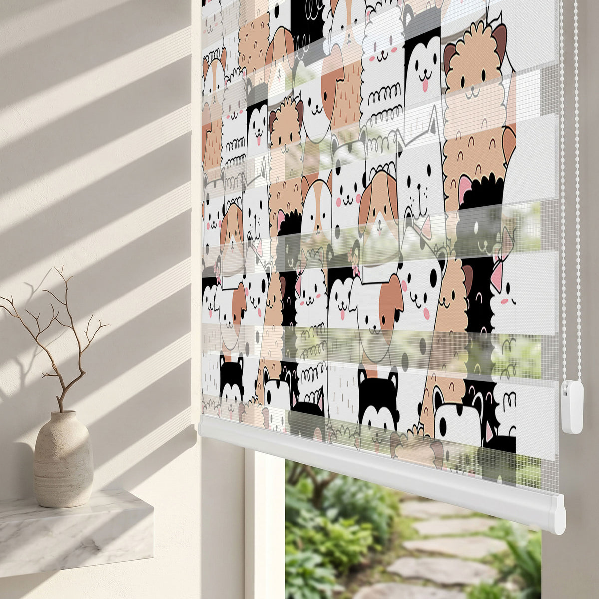 Kedi Köpek ve Kuzu Kalabalığı Çocuk Odası Zebra Stor Perde – ürün görseli 2