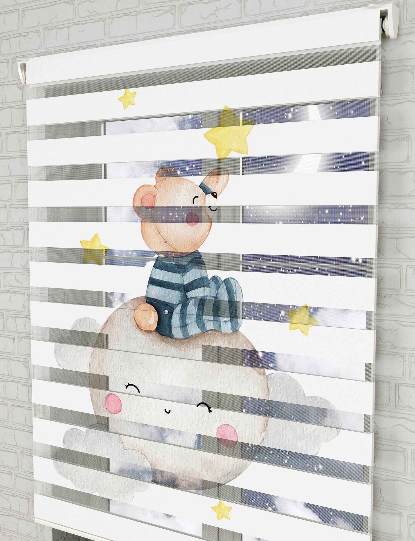 Gezegen üstünde sevimli Ayıcık ve Yıldızlar Baskılı Zebra Perde - Bebek Odası Perdesi - AD HOME Tekstil