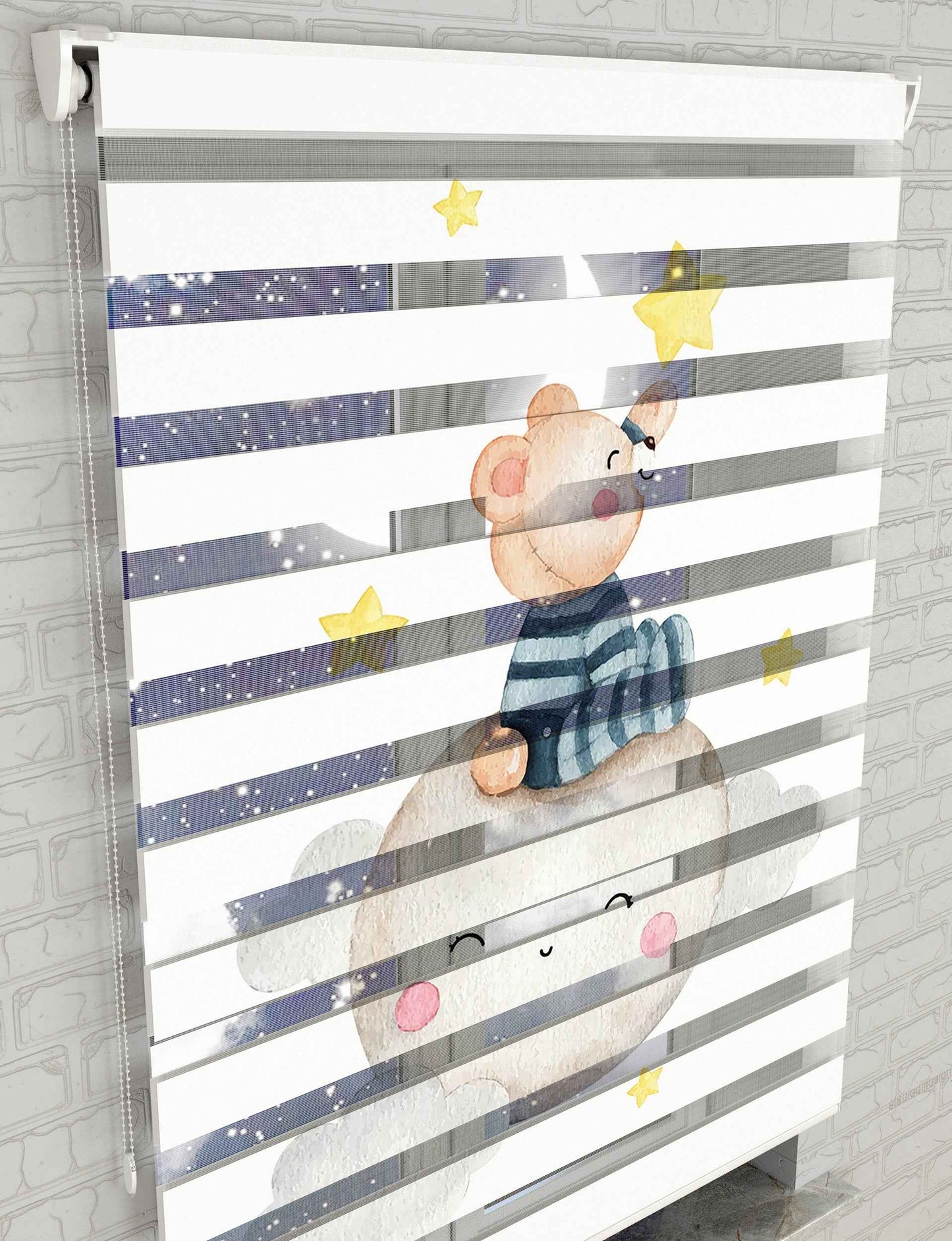 Gezegen üstünde sevimli Ayıcık ve Yıldızlar Baskılı Zebra Perde - Bebek Odası Perdesi - AD HOME Tekstil