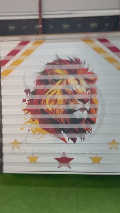 Sarı Kırmızı Aslan Baskılı Zebra Perde - Gece Gündüz Kullanım - Çocuk Odası Perdesi